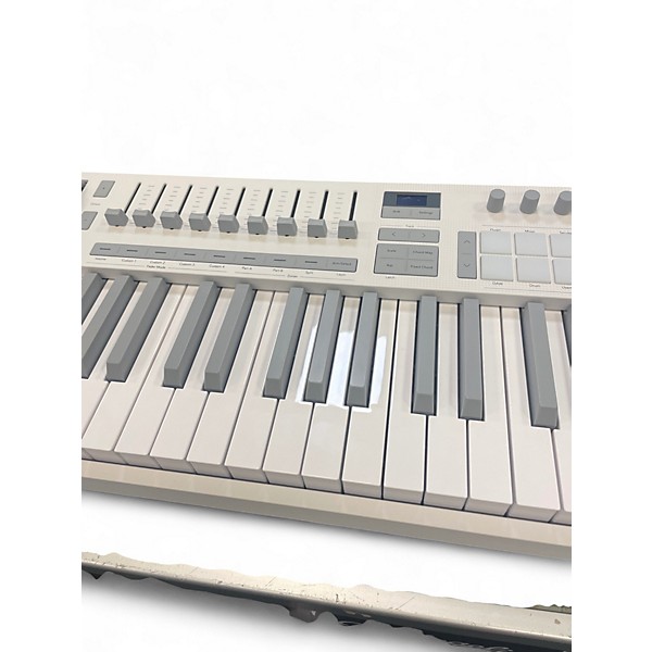 Used Novation LAUNCHKEY 49 MK4 (WHITE) MIDI Controller