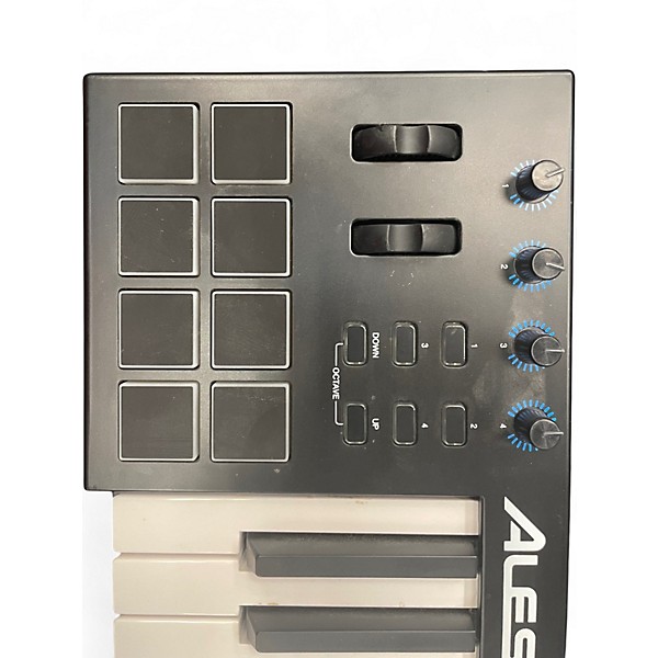 Used Alesis V25 25 Key MIDI Controller