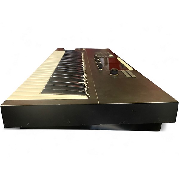 Used Native Instruments Komplete Kontrol S49 MIDI Controller