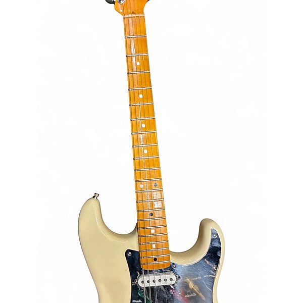 Used Fender NILE RODGERS HIT MAKER STRATOCASTER Classic White Solid Body Electric Guitar