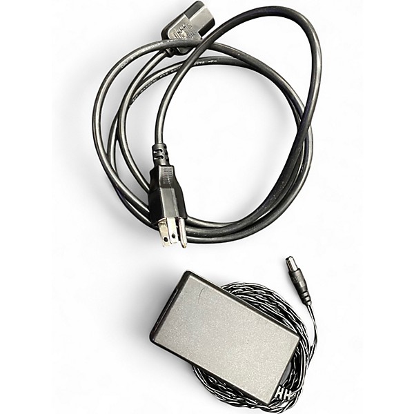 Used Peavey PV14AT Unpowered Mixer