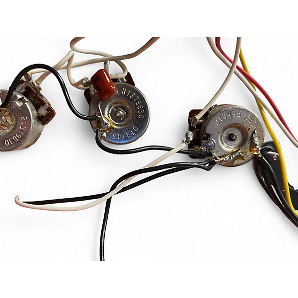 Used 1995 Fender Standard Stratocaster 2 Tone Sunburst Solid Body Electric Guitar