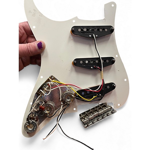 Used 1995 Fender Standard Stratocaster 2 Tone Sunburst Solid Body Electric Guitar