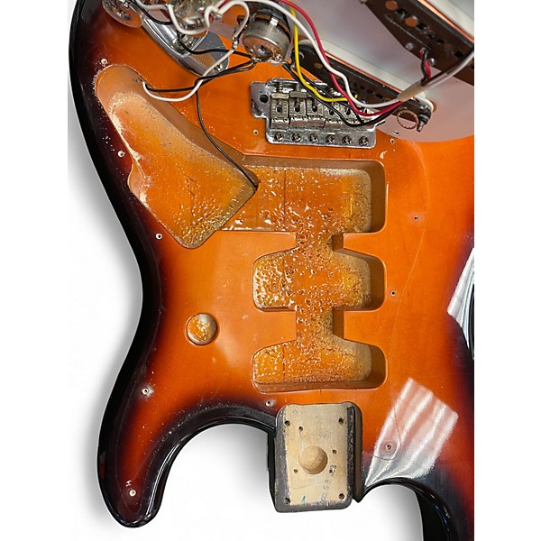 Used 1995 Fender Standard Stratocaster 2 Tone Sunburst Solid Body Electric Guitar