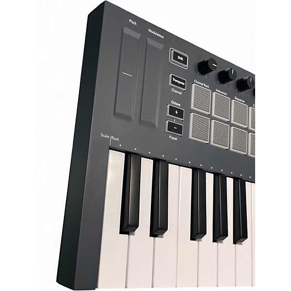 Used Novation LAUNCHKEY 49 MKIV MIDI Controller