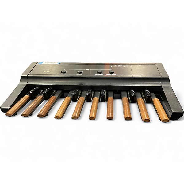 Used Studiologic MP117 MIDI Foot Controller