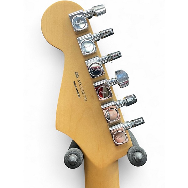 Used 2022 Fender  75TH  ANNIVERSARY STRATOCASTER  CHAMPAGNE  Solid Body Electric Guitar