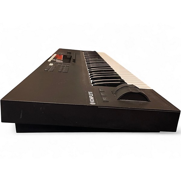 Used Native Instruments Komplete Kontrol S61 MKII MIDI Controller