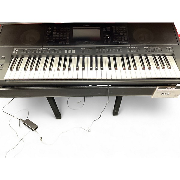 Used Yamaha PSRSX900 Arranger Keyboard