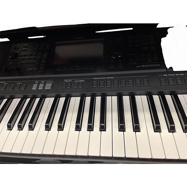 Used Yamaha PSRSX900 Arranger Keyboard
