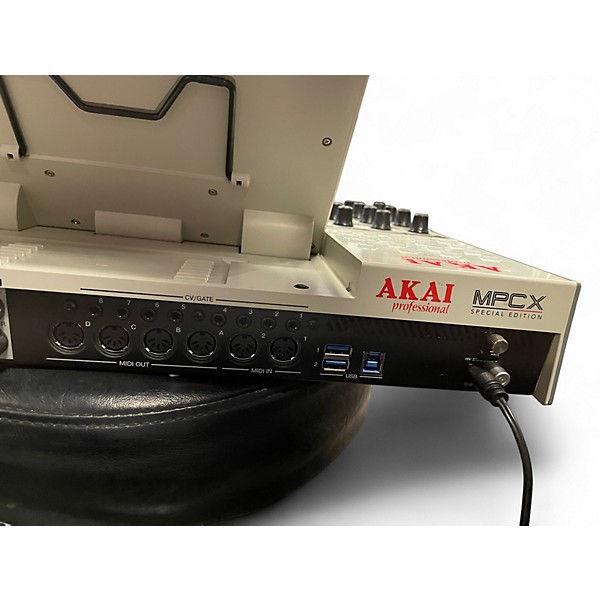 Used Akai Professional MPC XSE Special Edition Production Controller