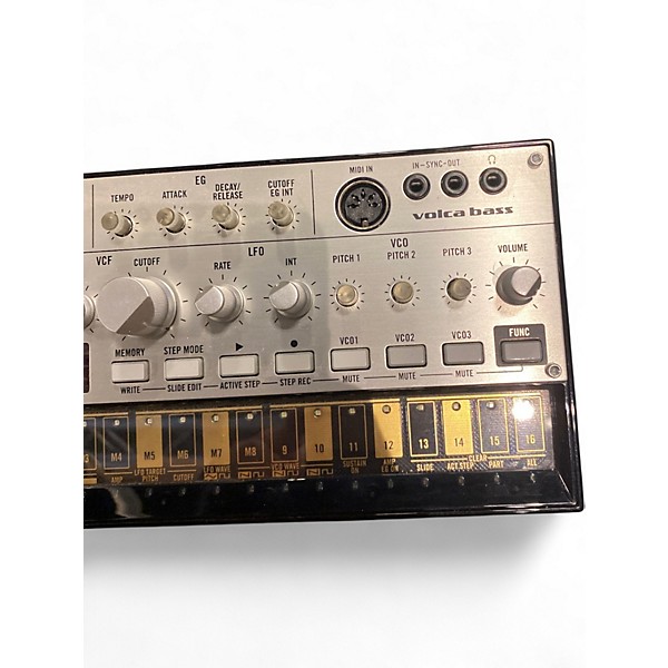 Used KORG VOLCA BASS Synthesizer