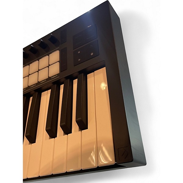 Used Novation launchkey 25 mk4 MIDI Controller
