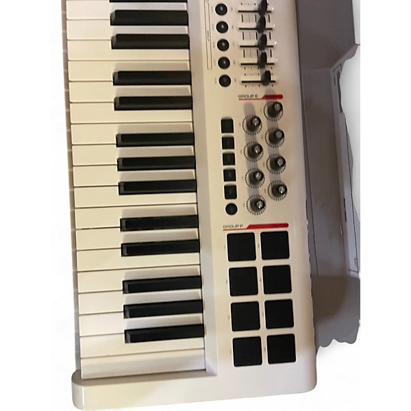 Used Axiom Pro  49 MIDI Controller
