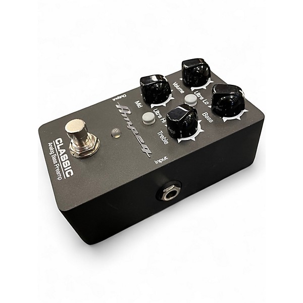 Used Ampeg CLASSIC ANALOG BASS PREAMP F17-1 Bass Effect Pedal