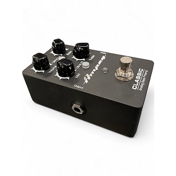 Used Ampeg CLASSIC ANALOG BASS PREAMP F17-1 Bass Effect Pedal