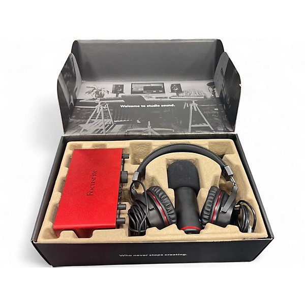 Used Focusrite SCARLETT 2I2 STUDIO 4TH GEN Audio Interface