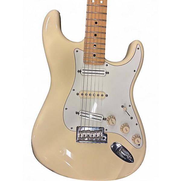 Used 2012 Fender American Standard Stratocaster Olympic White Solid Body Electric Guitar