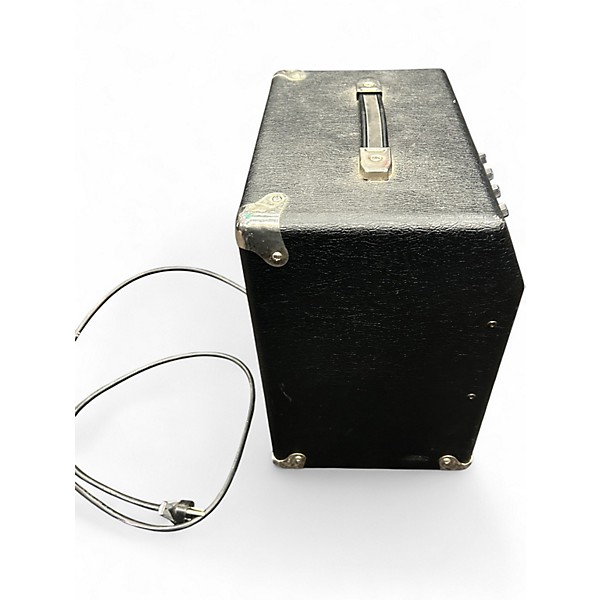 Used Squier bp-15 Bass Combo Amp