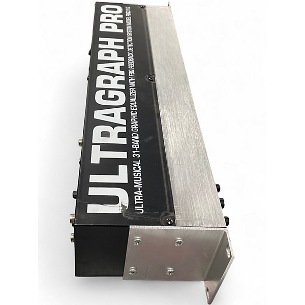 Used Behringer FBQ3102 Equalizer