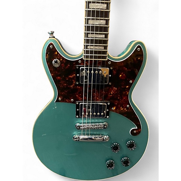 Used D'Angelico Premiere Series Brighton Solid Body Electric Guitar Double C Daphne Blue Solid Body Electric Guitar