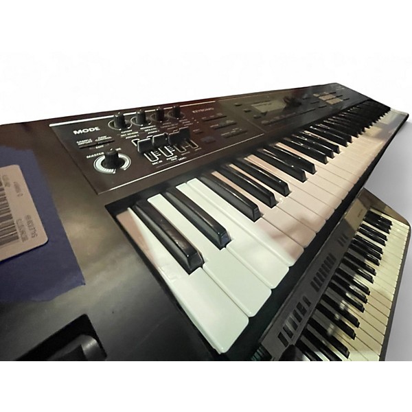 Used Roland Juno DS61 Keyboard Workstation