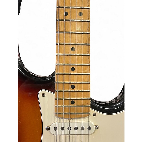 Vintage 1995 Fender Standard Stratocaster 2 Color Sunburst Solid Body Electric Guitar