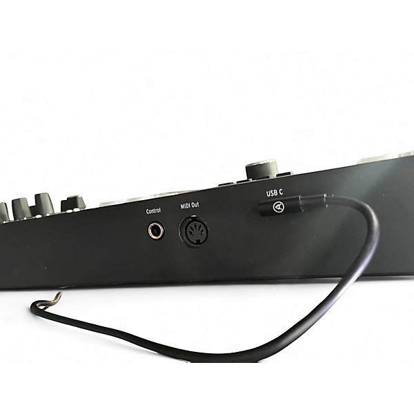 Used Arturia Keylab Essential 61 MIDI Controller