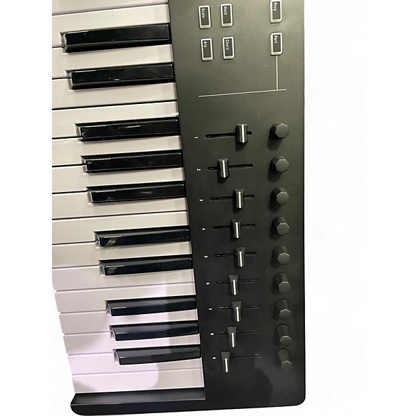 Used Arturia Keylab Essential 61 MIDI Controller