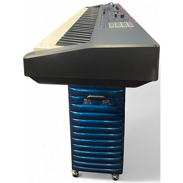 Used Roland Fantom 08 Keyboard Workstation