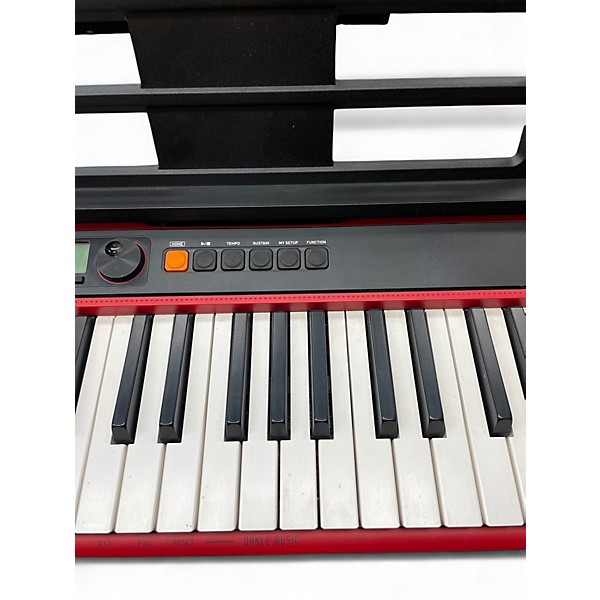 Used Casio CTS 200 Portable Keyboard