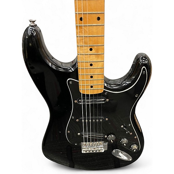 Used Stinger SSX Black Solid Body Electric Guitar