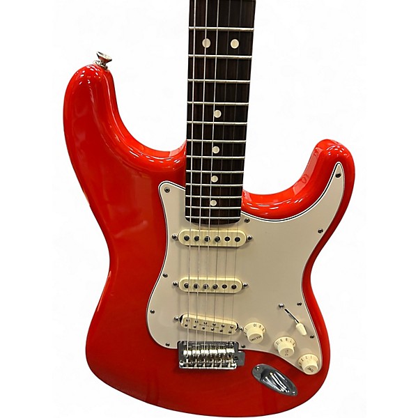 Used Fender PLAYER II STRAT CORAL RED Solid Body Electric Guitar