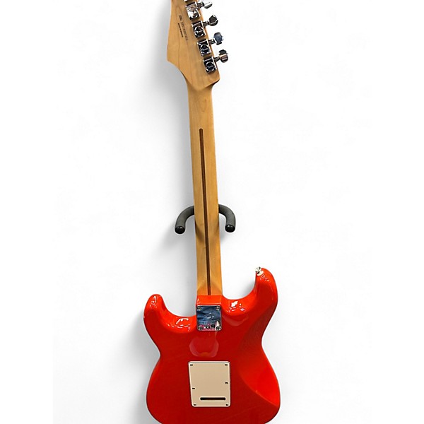Used Fender PLAYER II STRAT CORAL RED Solid Body Electric Guitar