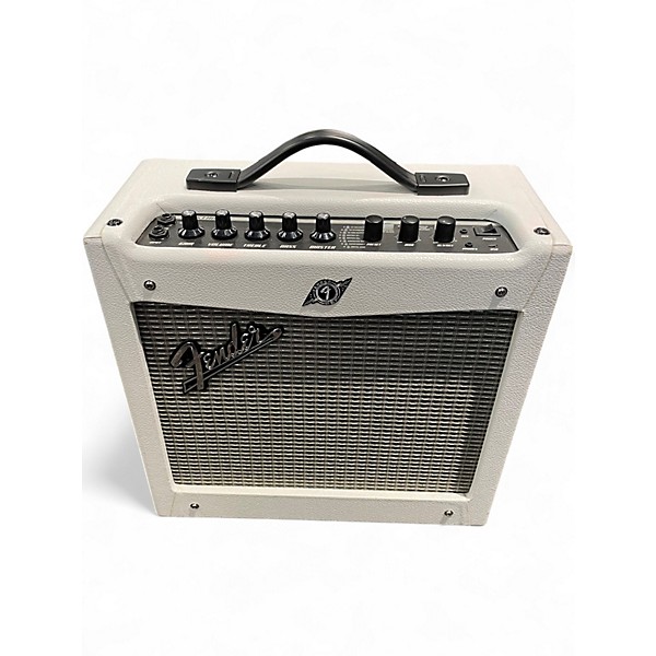 Used Fender Mustang I V2 20W 1X8 Guitar Combo Amp