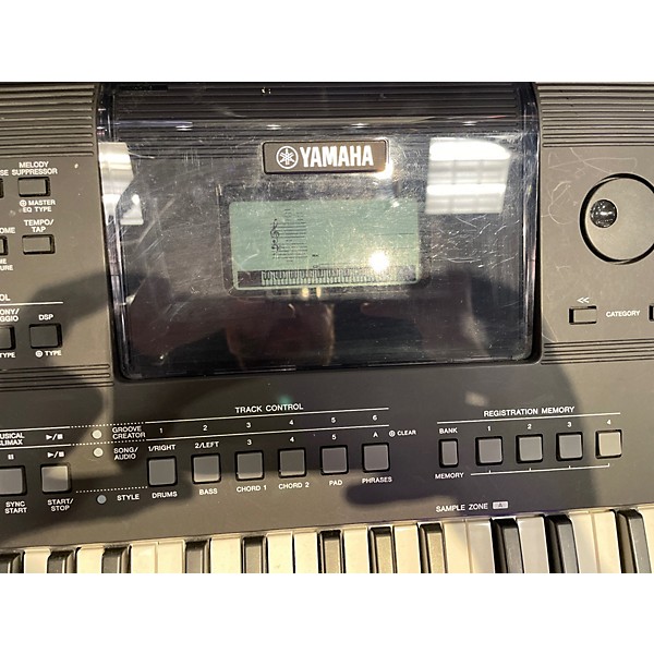 Used Yamaha PSRE463 61 key Portable Keyboard