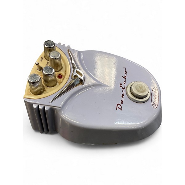 Used Danelectro DE1 Dan-Echo Effect Pedal
