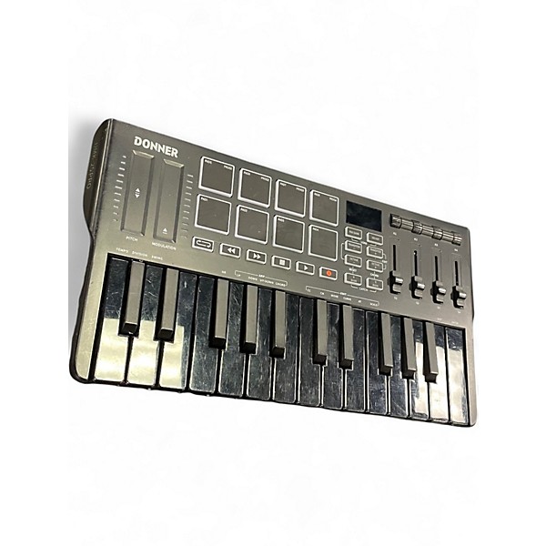 Used Donner dmk25 pro Keyboard Workstation