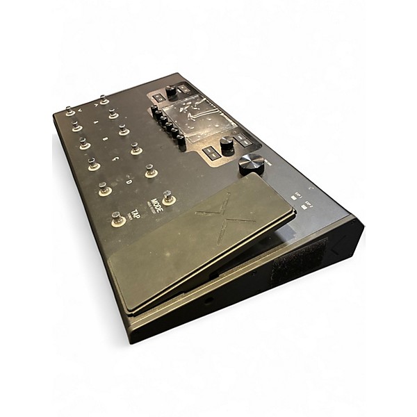 Used Line 6 Helix LT Effect Processor