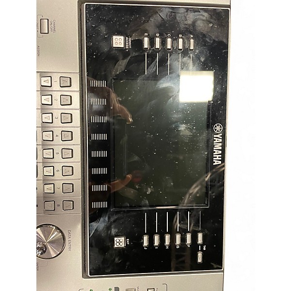 Used Yamaha Tyros 5 61 Key Arranger Keyboard