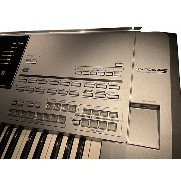 Used Yamaha Tyros 5 61 Key Arranger Keyboard