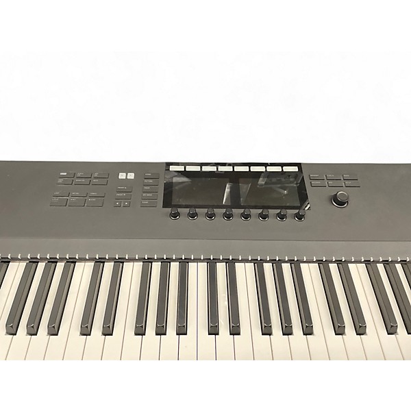 Used Native Instruments KOMPLETE KONTROL MKIII