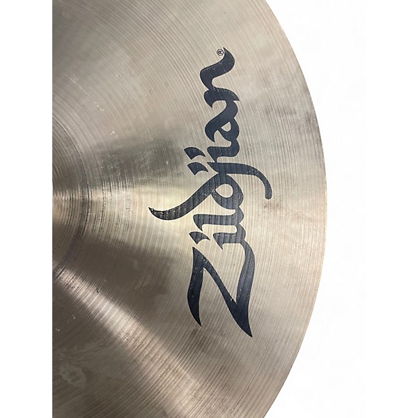Used Zildjian 18in A CUSTOM  MEDIUM THIN CRASH Cymbal