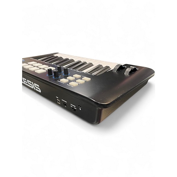 Used Alesis V25 25 Key MIDI Controller