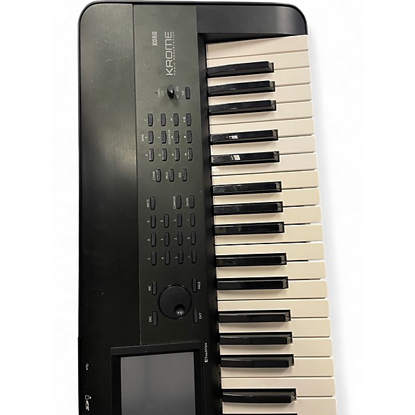 Used KORG Krome 61 Key Keyboard Workstation