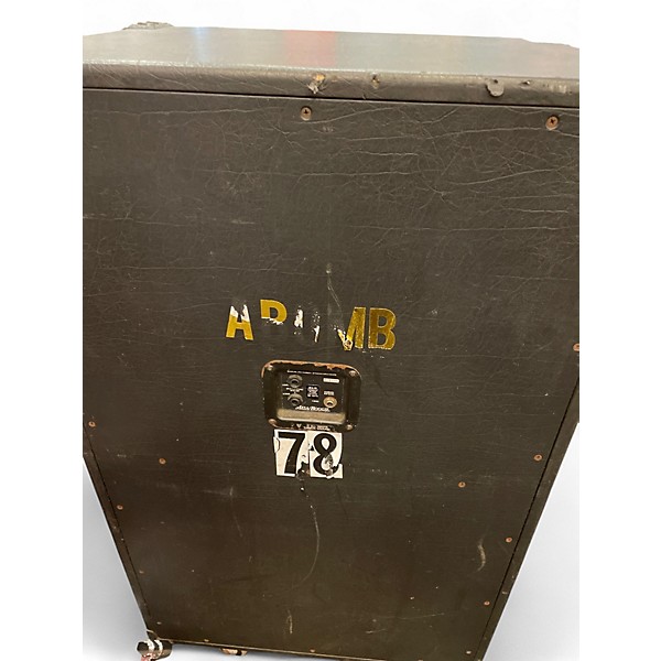 Used MESA/Boogie 2x15 400 watt  Bass Cabinet