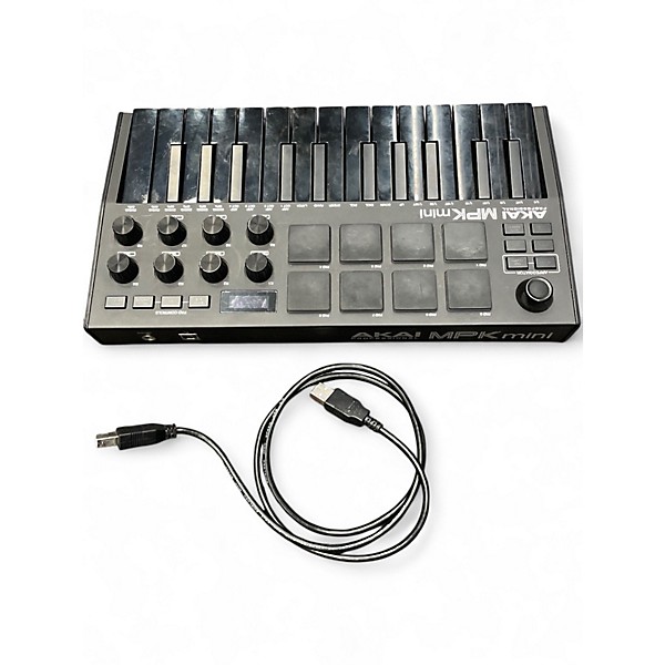 Used Akai Professional mpkminii MIDI Controller