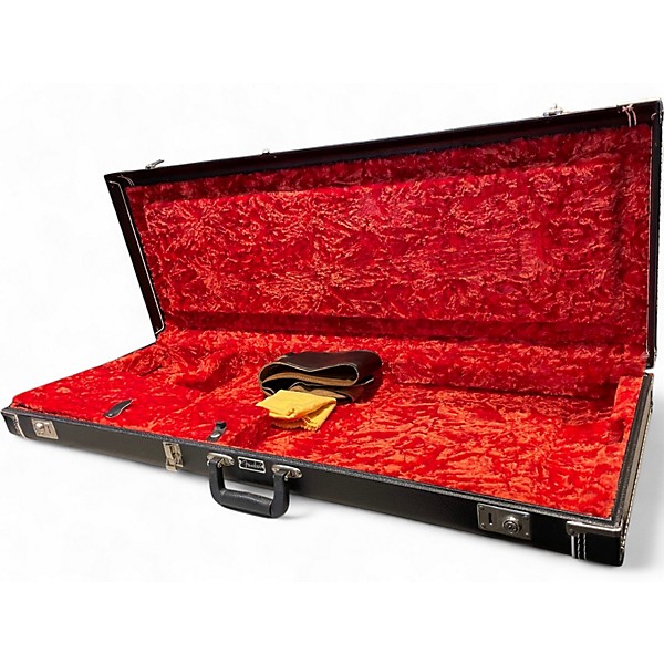 Used Fender 1993 Big Apple Strat 2 Tone Sunburst Solid Body Electric Guitar