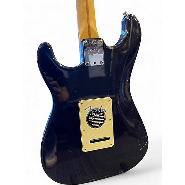 Used 2000 Fender American Deluxe Stratocaster Black Solid Body Electric Guitar