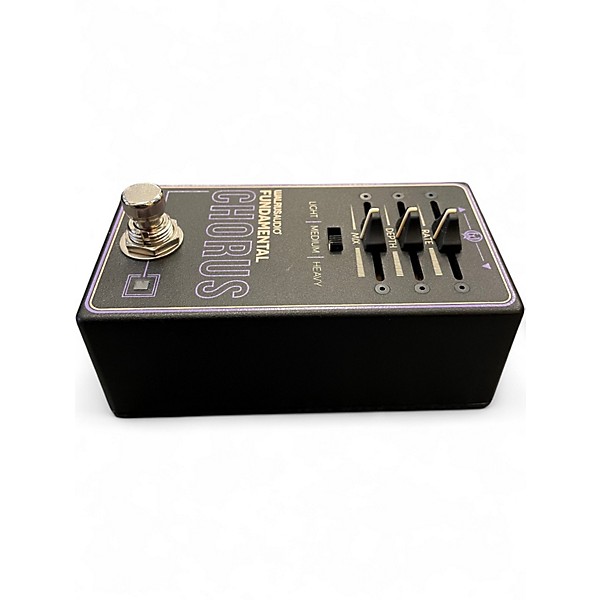 Used Walrus Audio FUNDAMENTAL CHORUS Effect Pedal